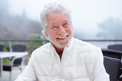 Implant Supported Bridge in Lincolnwood, IL: Fix-on-Six and Semi-Fixed Options